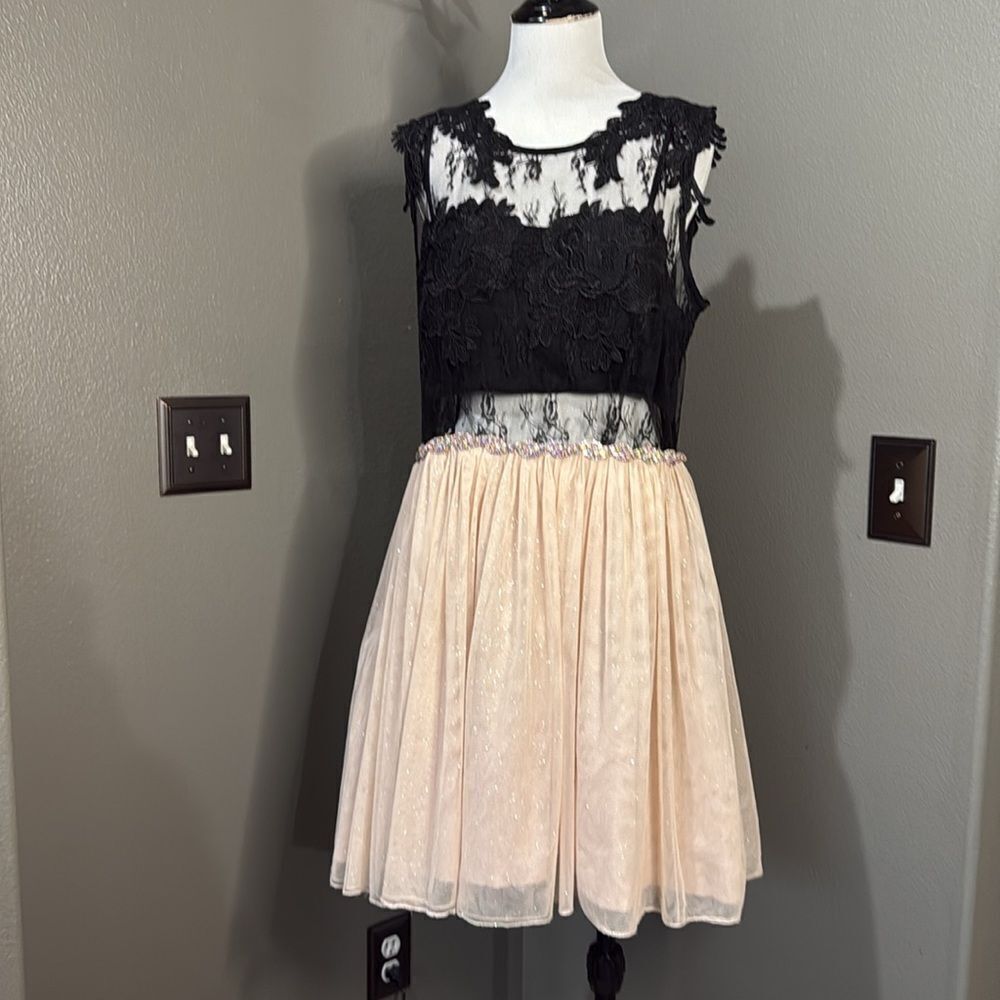 City Triangles Black and Cream Lace Prom Dress